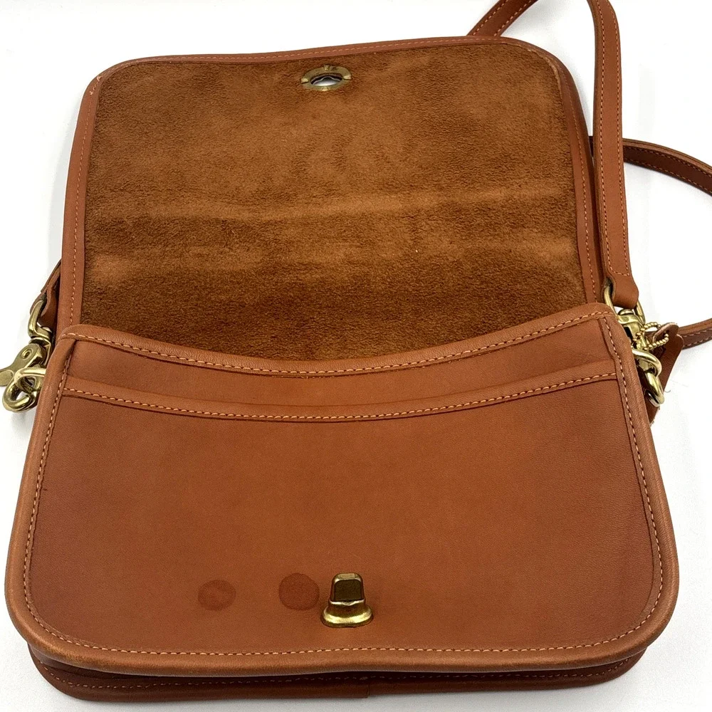 Vintage Coach 1116 Flap British Tan Leather Crossbody Purse Bag Classic